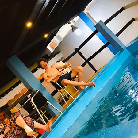 Le Petit Hotel & Restaurant Негомбо Экстерьер фото